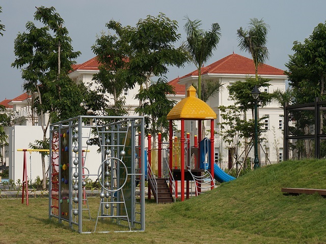 KHÔNG GIAN XANH VỚI CÁC TRÒ CHƠI CHO CON TRẺ